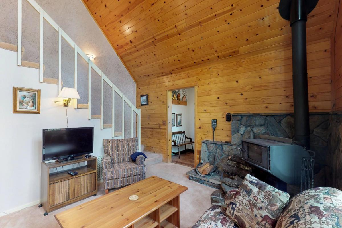 Pine Mountain Retreat - image 6