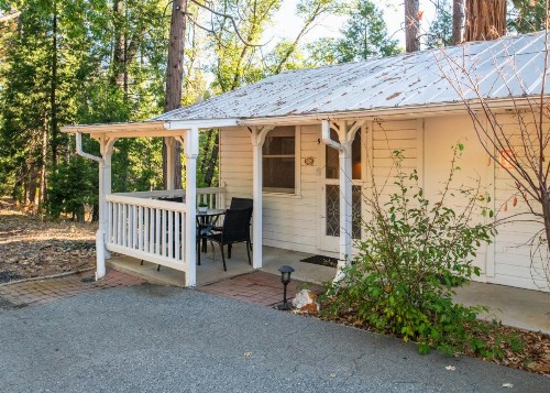 Inn at Sugar Pine Ranch - image 31