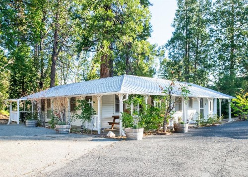 Inn at Sugar Pine Ranch - image 40