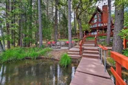 Lake House with Pvt Dock 30 Mins to Yosemite!