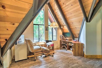 Lake House with Pvt Dock 30 Mins to Yosemite! - image 12