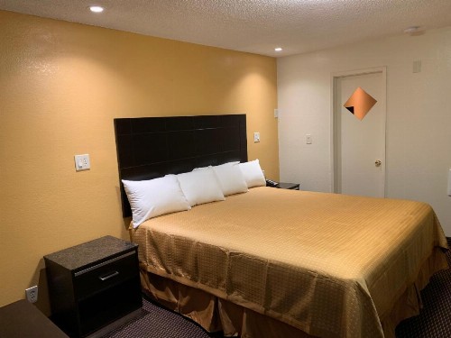 Seaview Inn Grover Beach - image 6