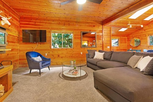 Cabernet Cabin - image 12