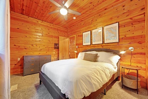 Cabernet Cabin - image 7