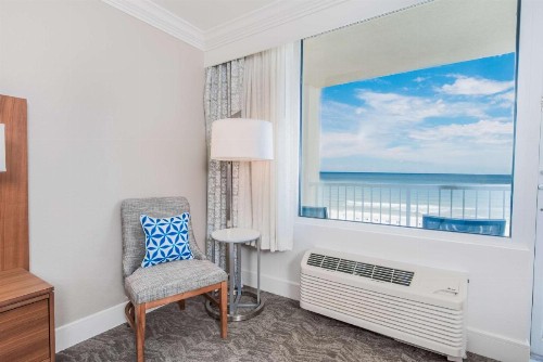 Hilton Pensacola Beach - image 43