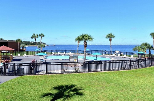 Quality Inn & Suites on the Bay near Pensacola Beach - image 19