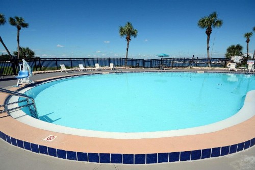 Quality Inn & Suites on the Bay near Pensacola Beach - image 21