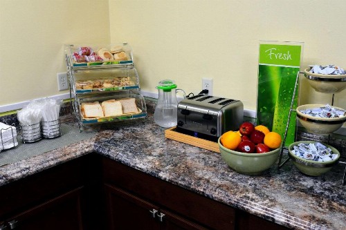 Quality Inn & Suites on the Bay near Pensacola Beach - image 31