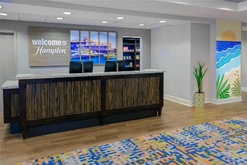 Hampton Inn & Suites Pensacola/Gulf Breeze - image 10