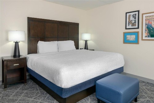 Hampton Inn & Suites Pensacola/Gulf Breeze - image 14