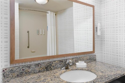 Hampton Inn & Suites Pensacola/Gulf Breeze - image 26