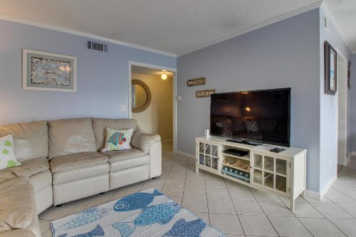 Pensacola Beach Breeze - image 6