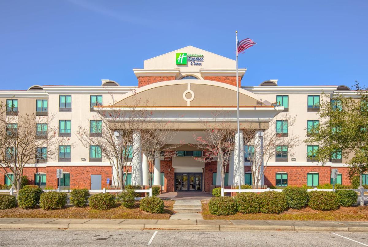 Holiday Inn Express Hotel & Suites Gulf Shores an IHG Hotel - main image