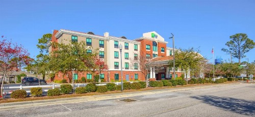 Holiday Inn Express Hotel & Suites Gulf Shores an IHG Hotel - image 49