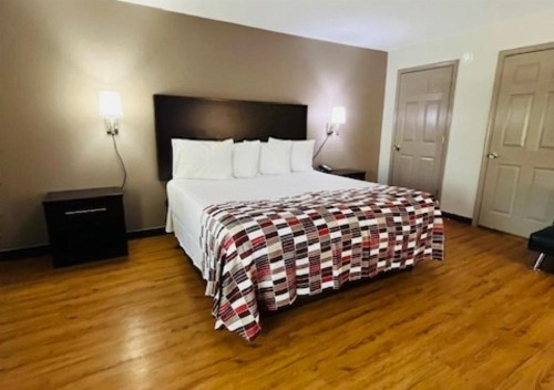 Red Roof Inn Gulf Shores - image 28