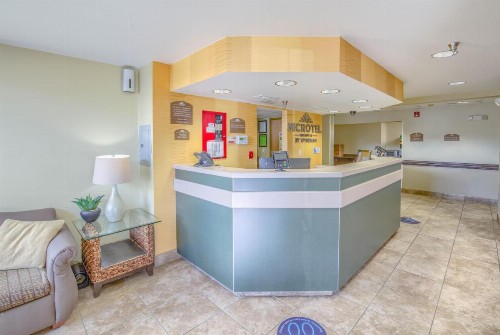 Microtel Inn & Suites by Wyndham Gulf Shores - image 15