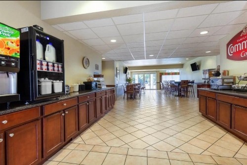 Microtel Inn & Suites by Wyndham Gulf Shores - image 16