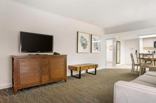 Best Western on the Beach - image 20
