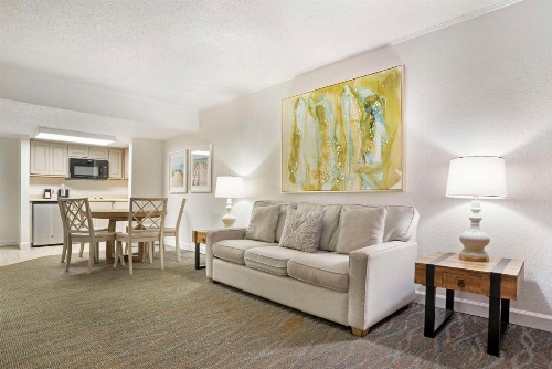 Best Western on the Beach - image 21