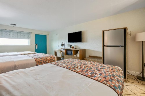 Beachside Resort Hotel - image 15