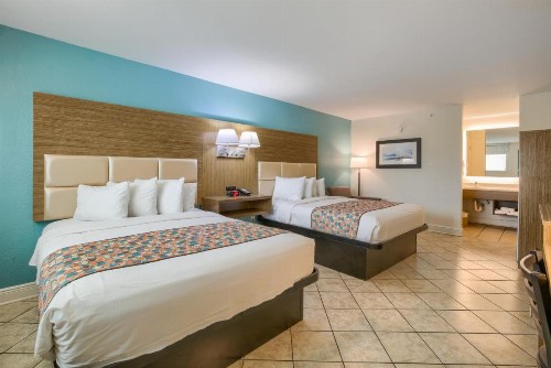 Beachside Resort Hotel - image 17