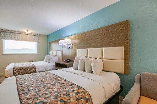 Beachside Resort Hotel - image 21