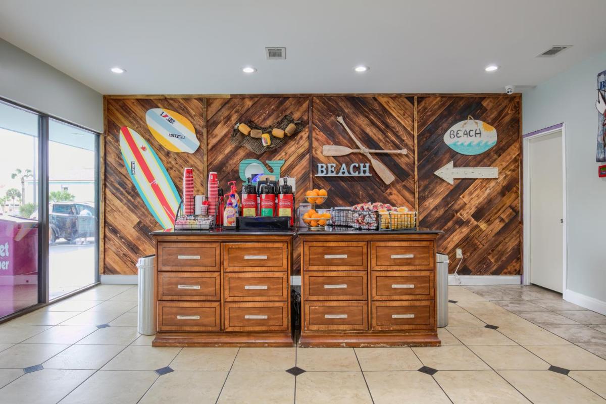 Beachside Resort Hotel - image 3