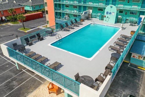 Beachside Resort Hotel - image 8