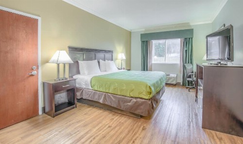 Quality Inn Ft. Morgan Road-Hwy 59 - image 14