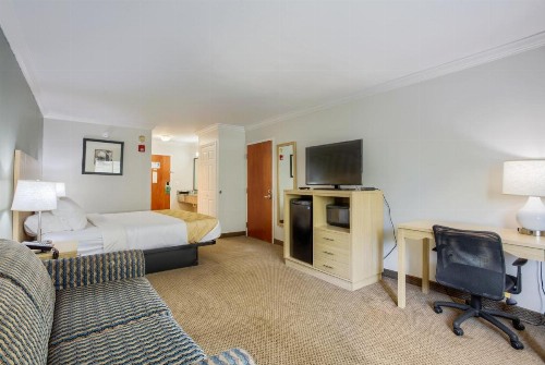 Quality Inn Ft. Morgan Road-Hwy 59 - image 49