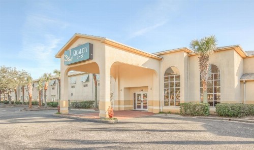 Quality Inn Ft. Morgan Road-Hwy 59 - image 5
