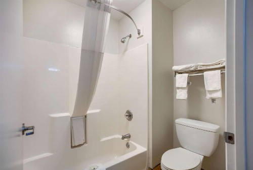 Quality Inn Ft. Morgan Road-Hwy 59 - image 7