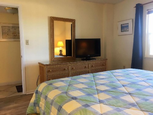 Edgewater 62 by Bender Vacation Rentals - image 7