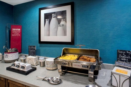 Hampton Inn Gulf Shores - image 13