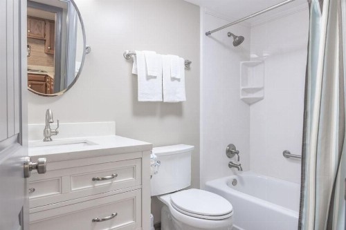 Gulf Tower Unit 8B - image 13