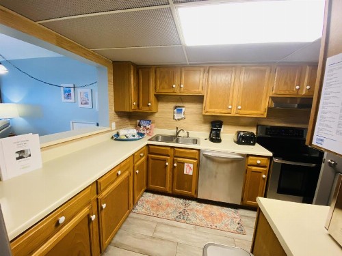 Gulf Tower Unit 8B - image 37