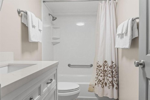 Gulf Tower Unit 8B - image 4
