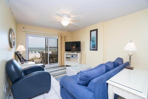 Royal Palms Unit 205 - image 10