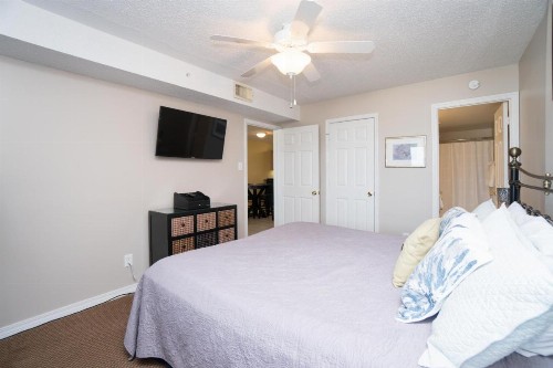 Royal Palms Unit 205 - image 23