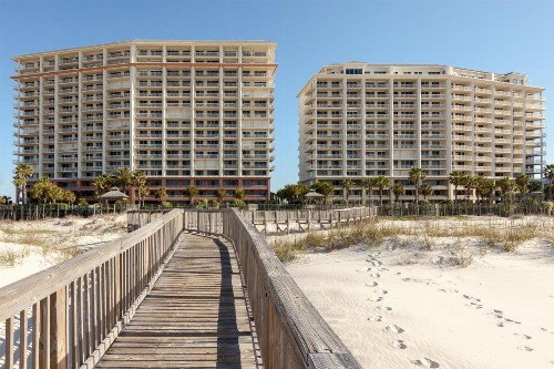 Beach Club 203B - image 12