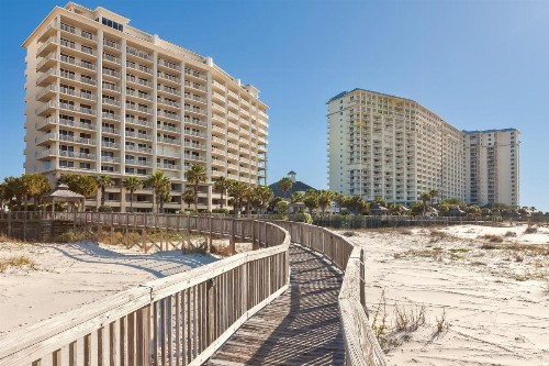 Beach Club 203B - image 13