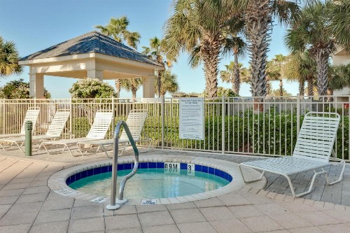 Beach Club 203B - image 14