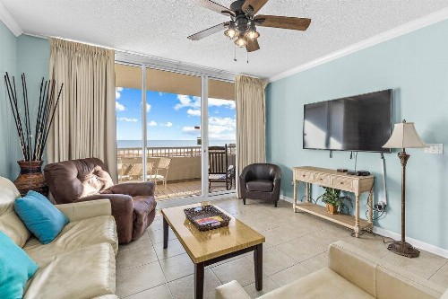 Beach Club 203B - image 18