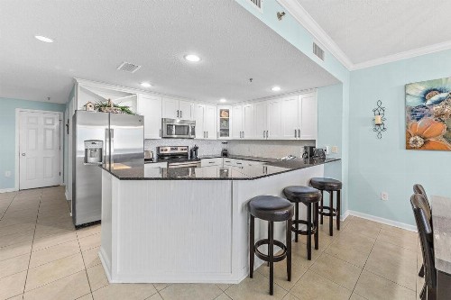 Beach Club 203B - image 35