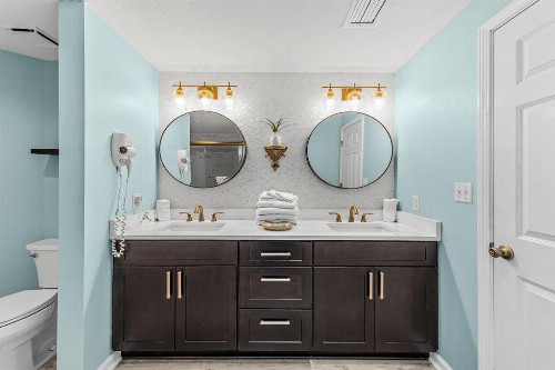 Beach Club 203B - image 39