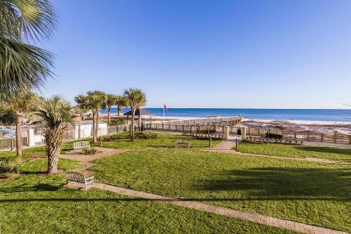 Beach Club 203B - image 9