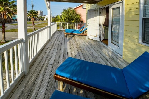 Lazy Dayz Cottage - image 3