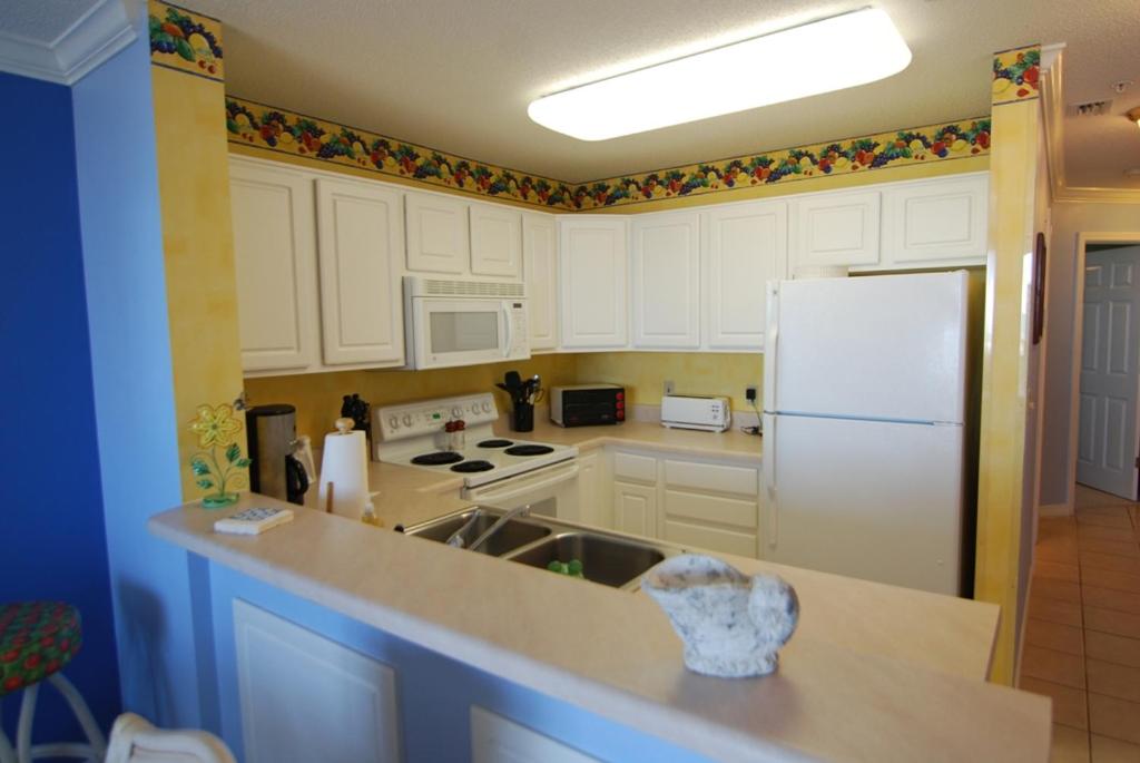 Dunes 401 Condo - image 2