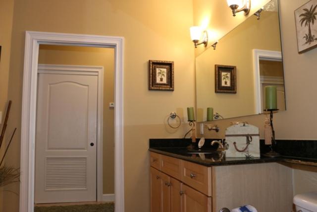 Indies 603 Condo - image 4