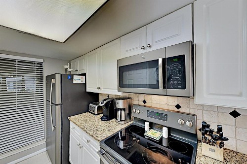 East Beach Condo #1C - image 5